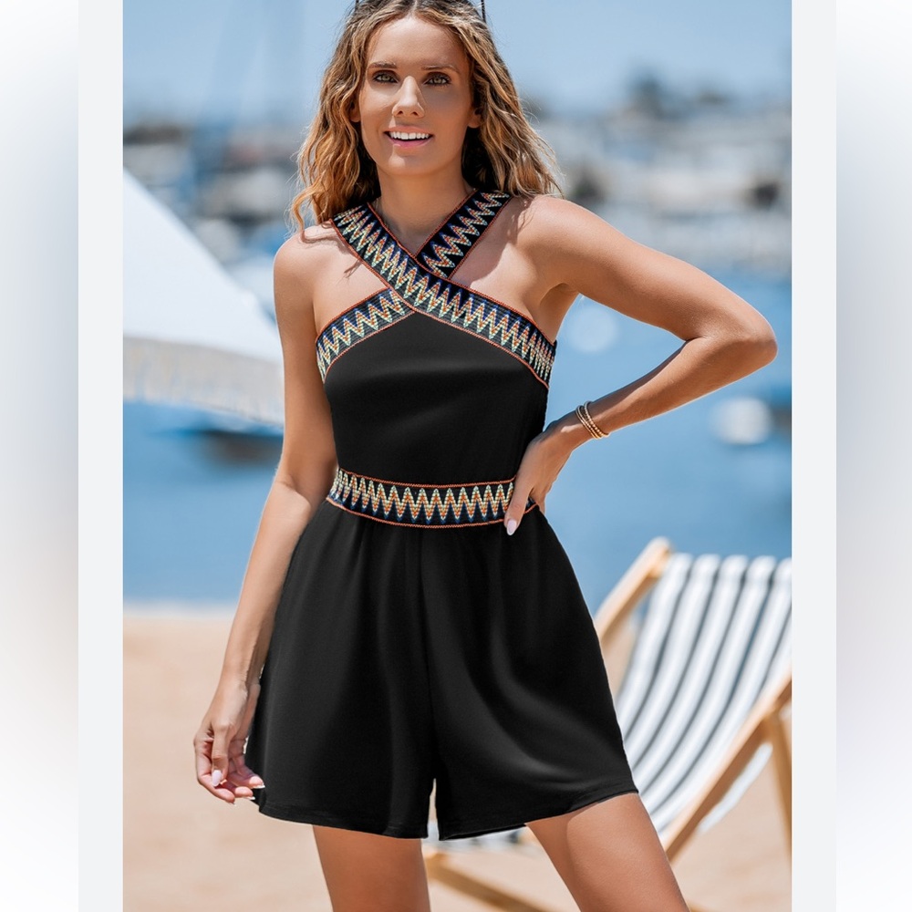 Cupshe Black Cross-Back Embroidered Waist Romper